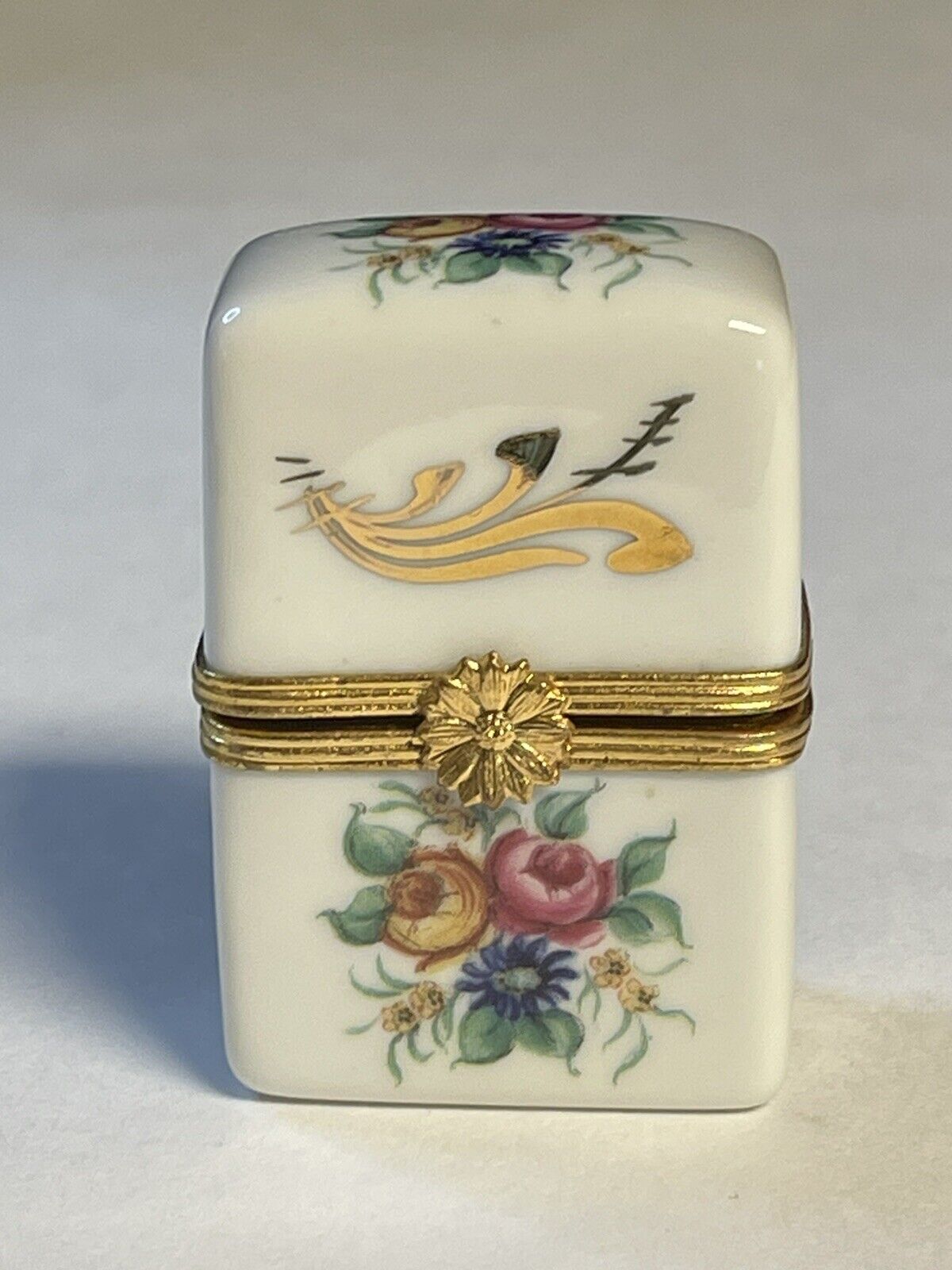 Artoria France French Limoges Trinket or Match Box Limoge White Gold & Flowers
