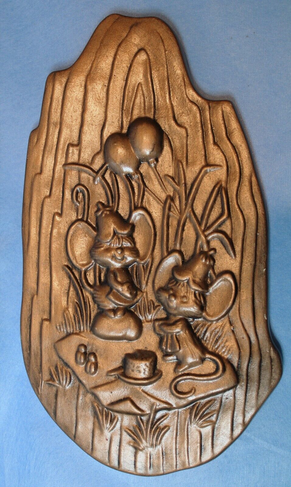 Vintage 1976 Arnels Mouse Picnic Outdoor Party Ceramic Wall Hanging Decor