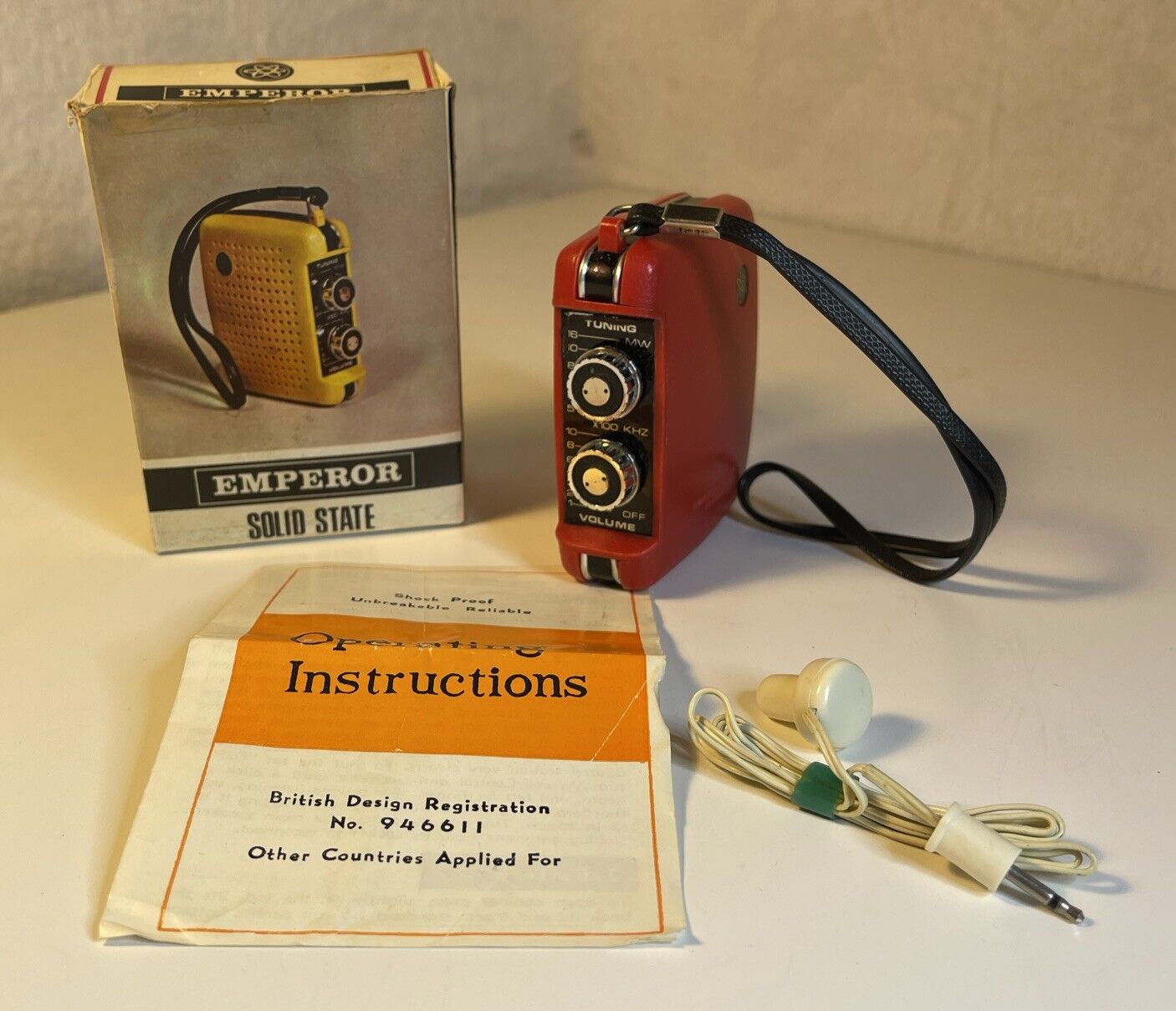 Vintage Emperor Model AIE-641 Red AM Solid State Radio NOS In Box