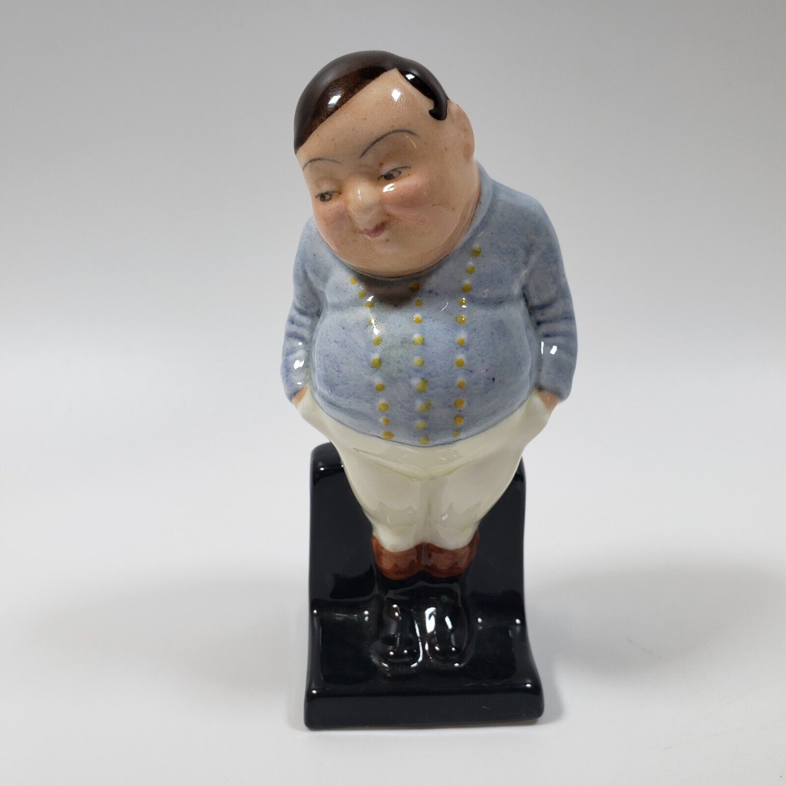 Vintage 1922-1983 Royal Doulton Bone China Fat Boy M44 Figurine Dickens UM