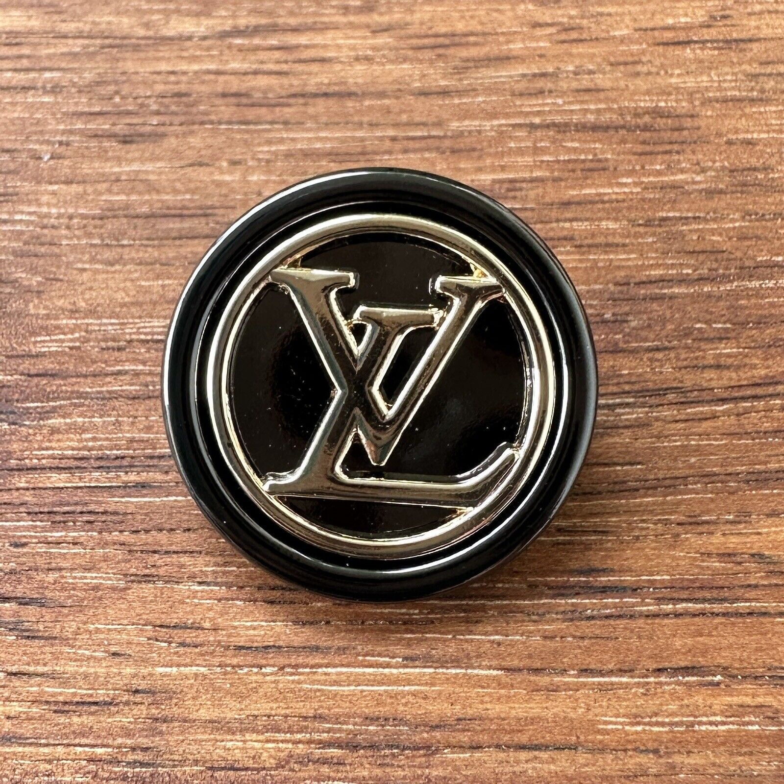 1 Louis Vuitton Shank Button, 22mm, Black & Gold Designer Button
