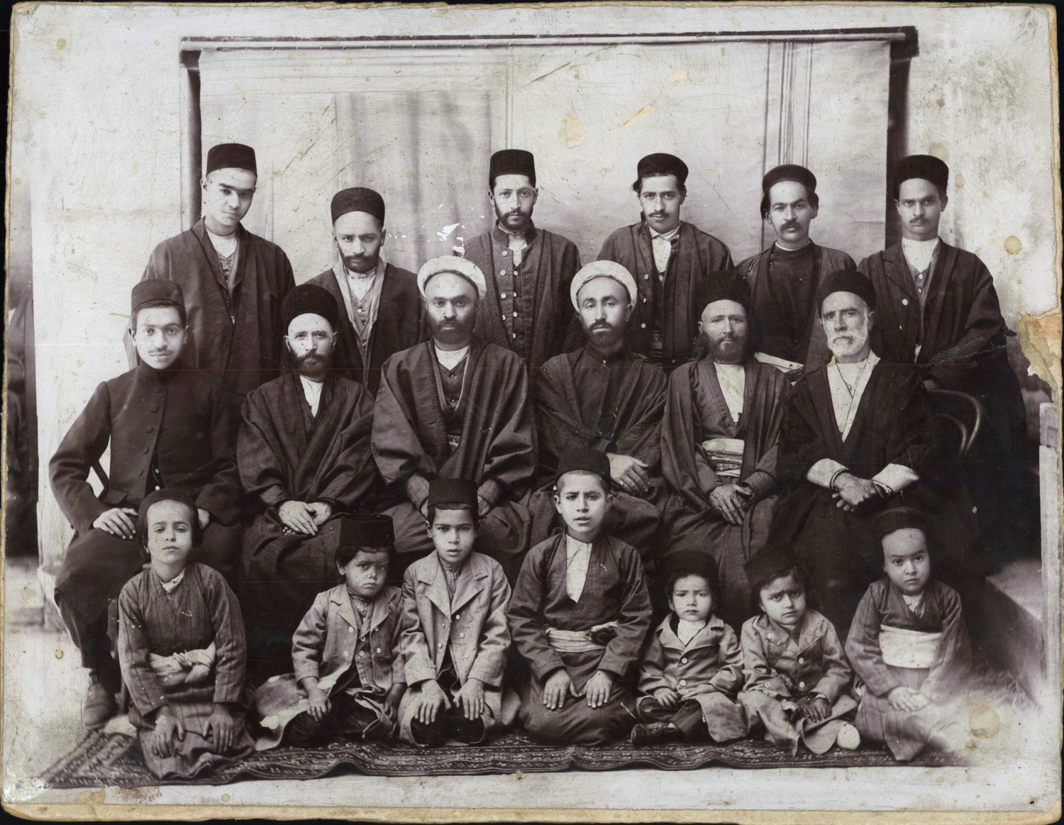 Group Photo, Iran. Photographer unknown, Qajar, Iran Tirage albuminé  15,5x2