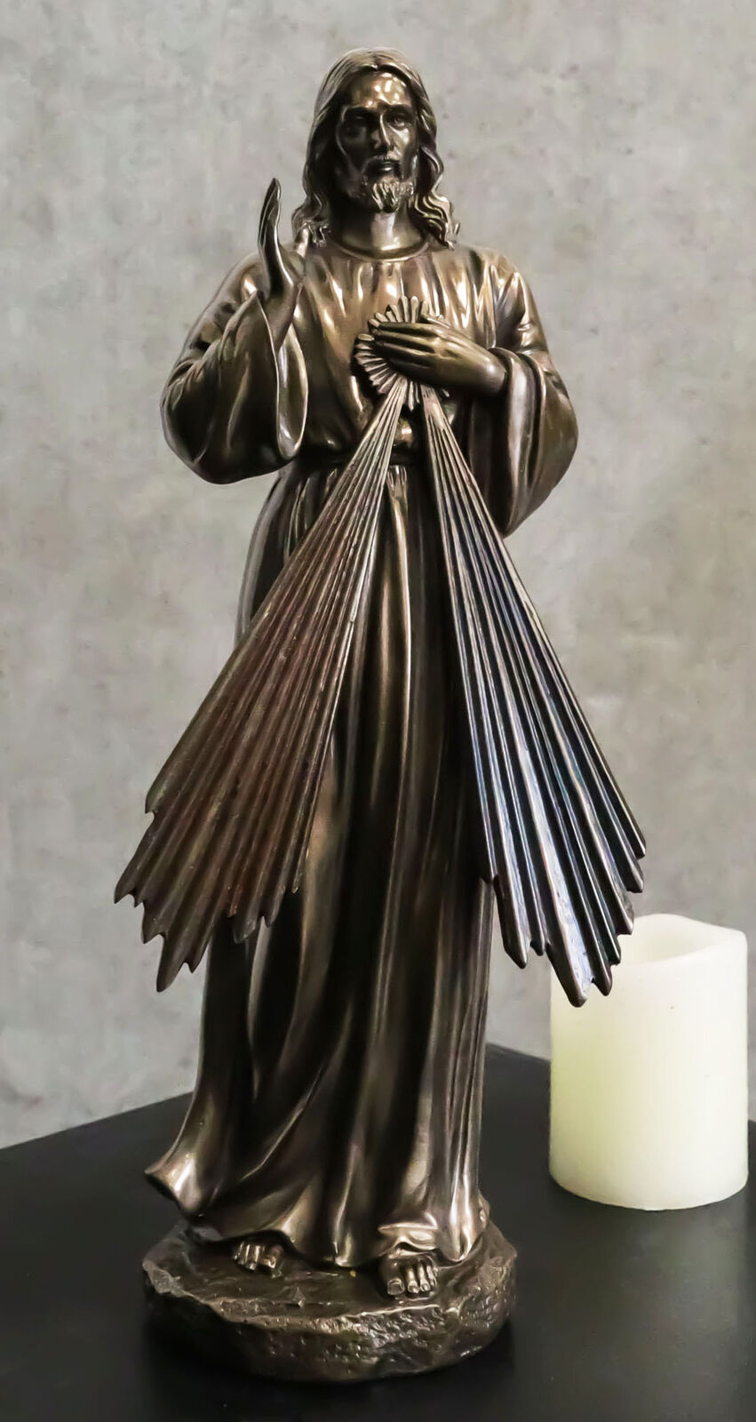 Catholic Christian Church Inspirational Divine Mercy of Jesus Christ Figurine