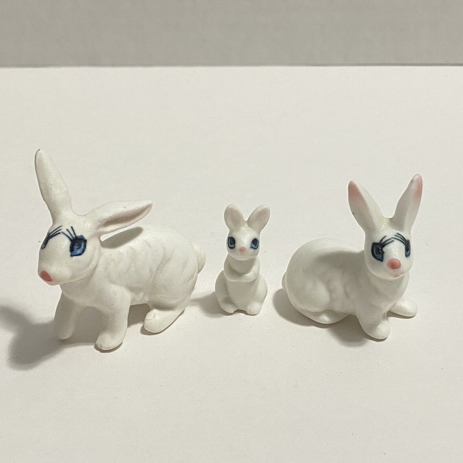 Vintage Miniature Bunny Rabbit Family Set of 3 Figurines Blue Eyes w/ Eyelashes