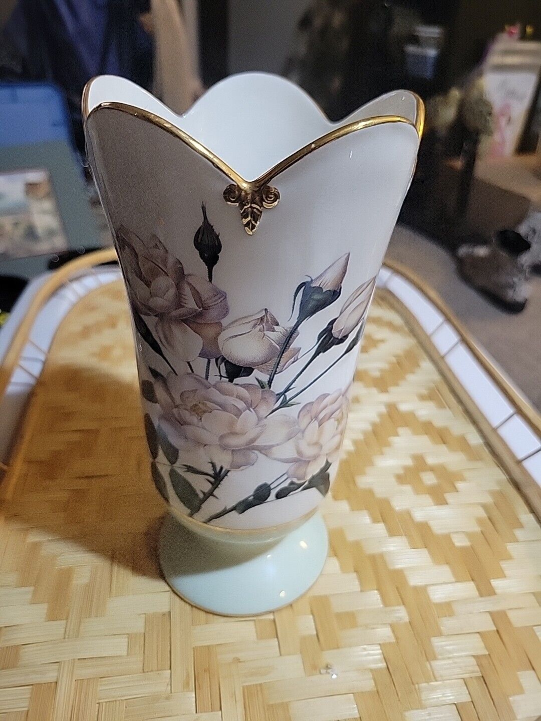Smithsonian Collection Pedestal Vase by Goebel White Rose with Gold Trim
