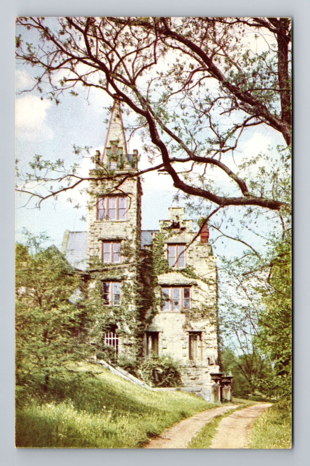 West Liberty OH-Ohio, Mac-O-Chee Castle, Antique Vintage Souvenir Postcard