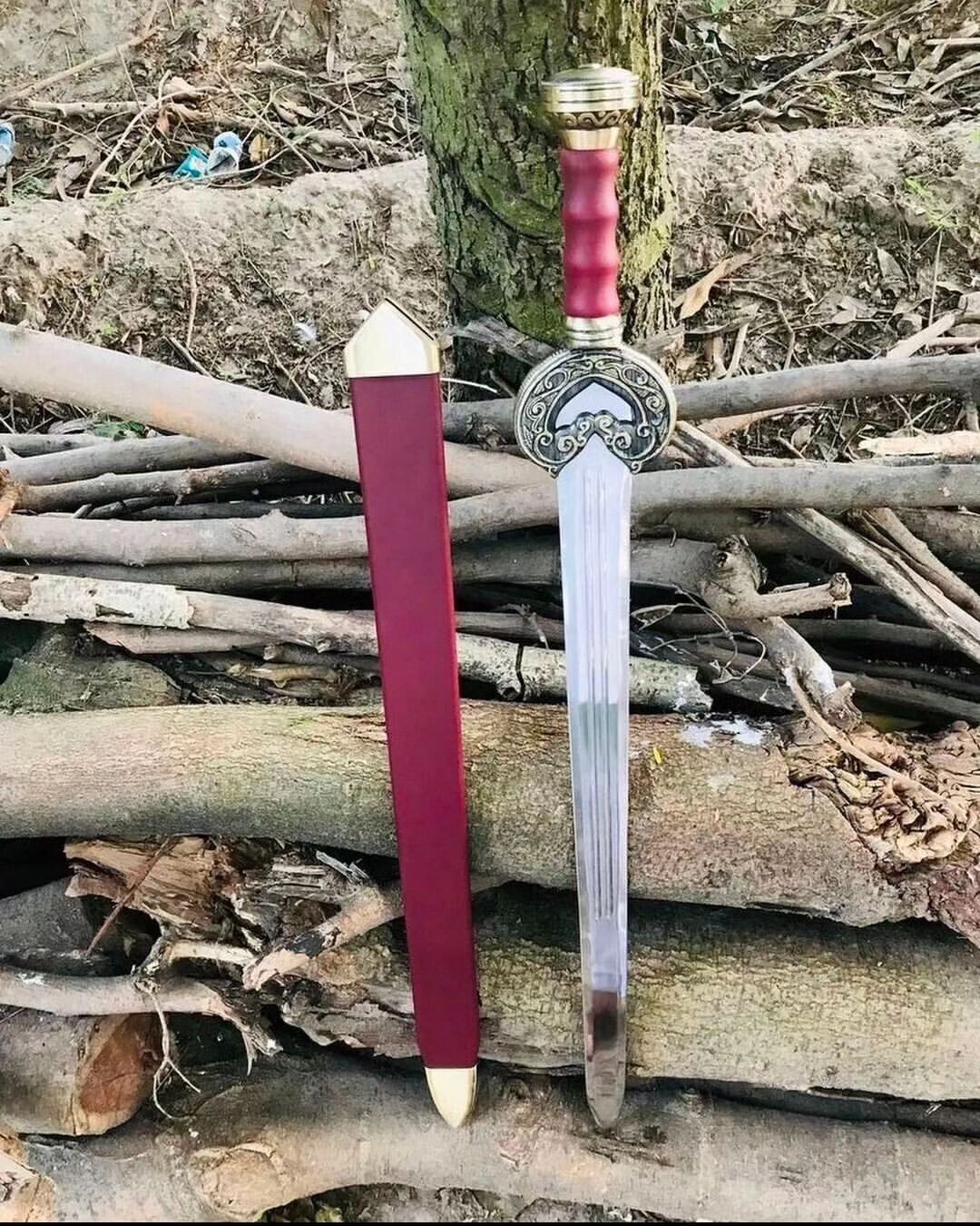 Custom Handmade D2 steel Sword with Scabbard, Custom made, vikings
