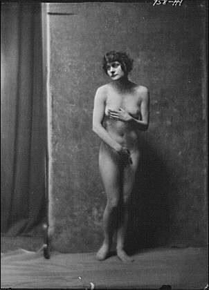 Isadora Duncan dancer,fabric,clothing,women,performers,nudes,Arnold Genthe,1915