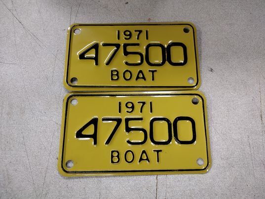 Pair of 1972 boat expired License Plate/Tag - 64411