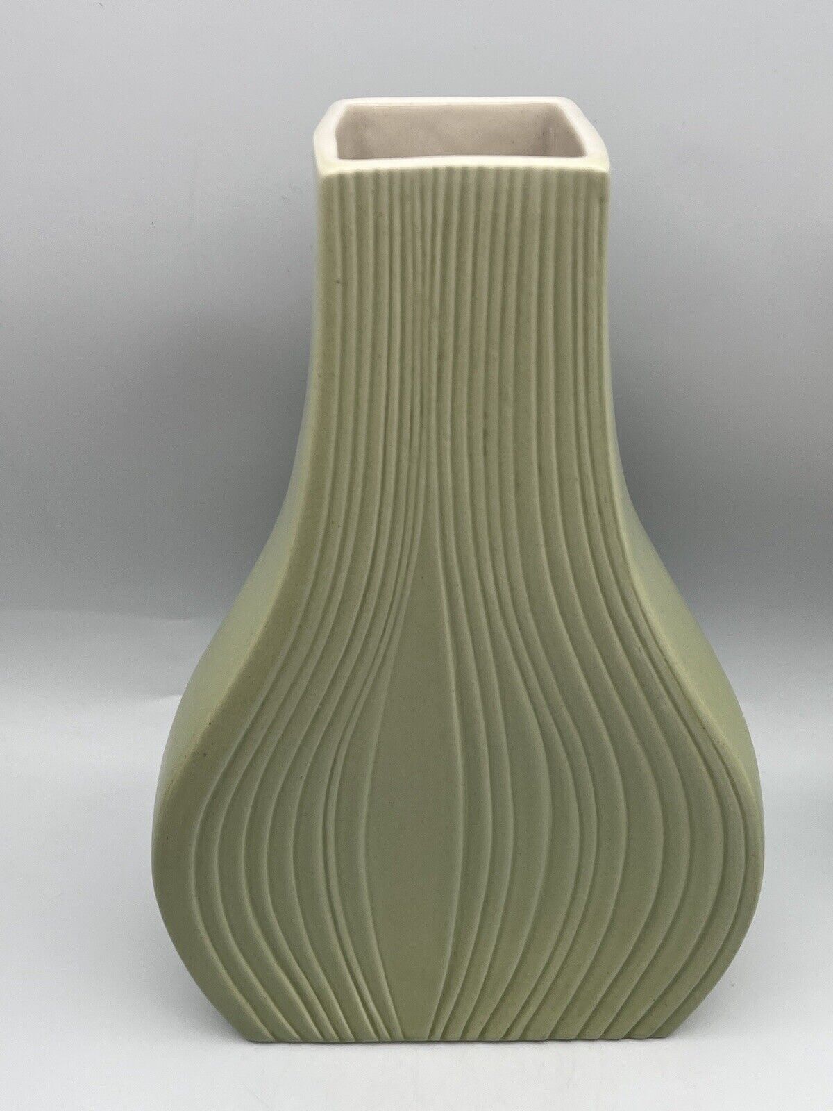 Naaman Art Line Onion Vase Avocado Green White Inside Modernist Porcelain Vase