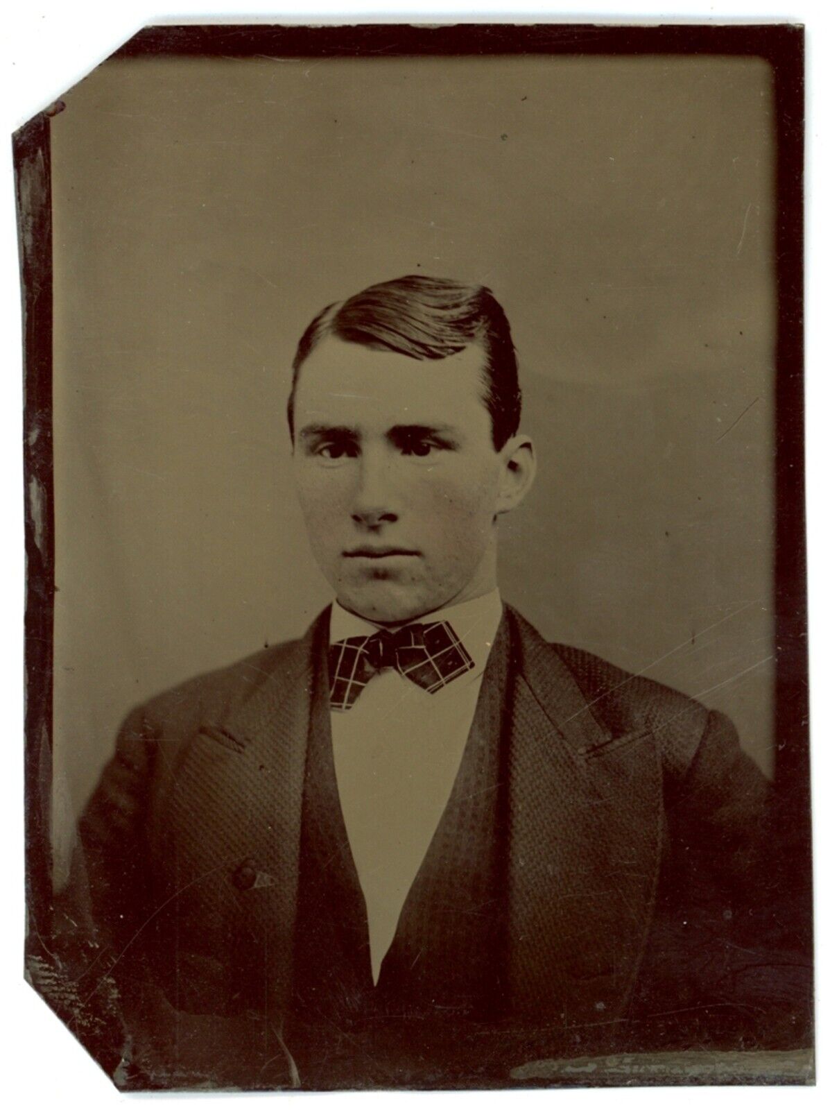 c1860'S 1/6 Plate Hand Tinted 2.5X3.38 in TINTYPE Handsome Young Man in Bow Tie