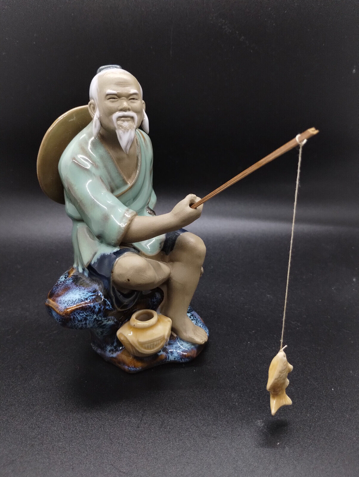 Vintage Glazed Porcelain Old Chinese Fisherman Figurine 5\