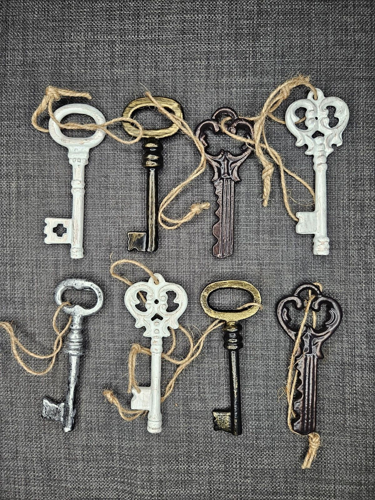 8 Piece Decorative Metal Skeleton Keys - Arts, Crafts, Jewelry