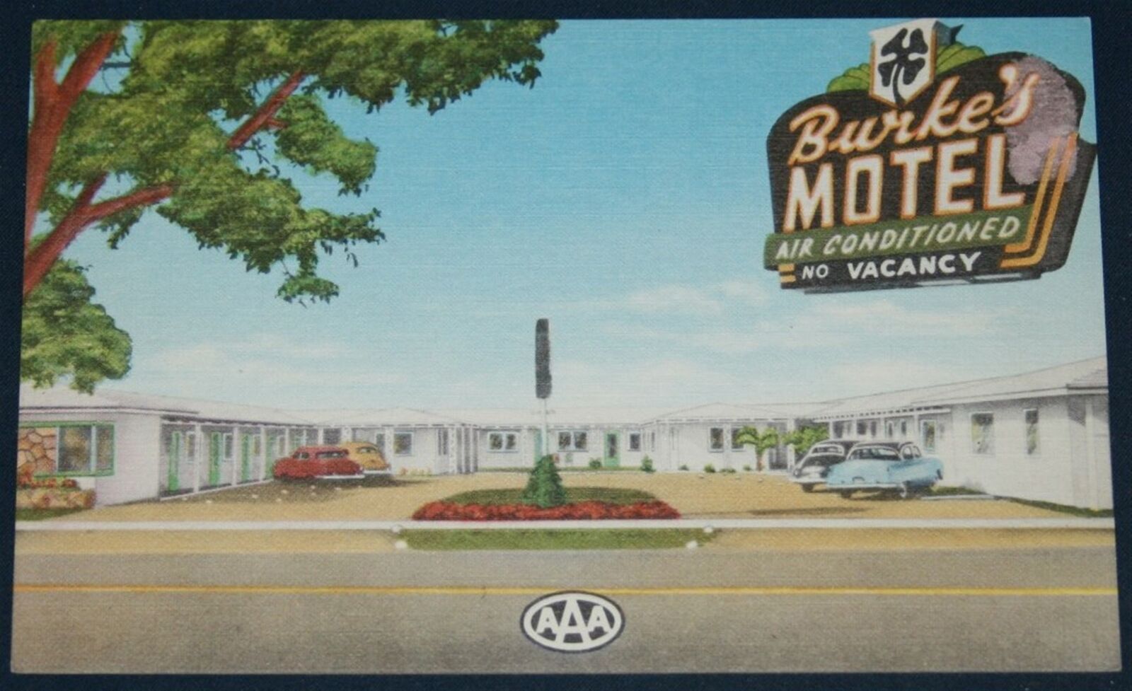 Burke\'s Motel, Between Miami & Coral Gables, FL Postcard 