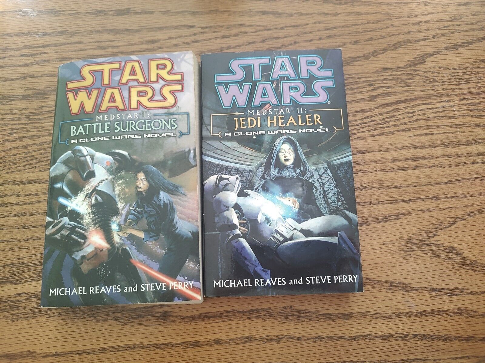 2 Star Wars PB Medstar 1 Battle Surgeons A Clone Wars &# II Jedi Healer 1st Edit