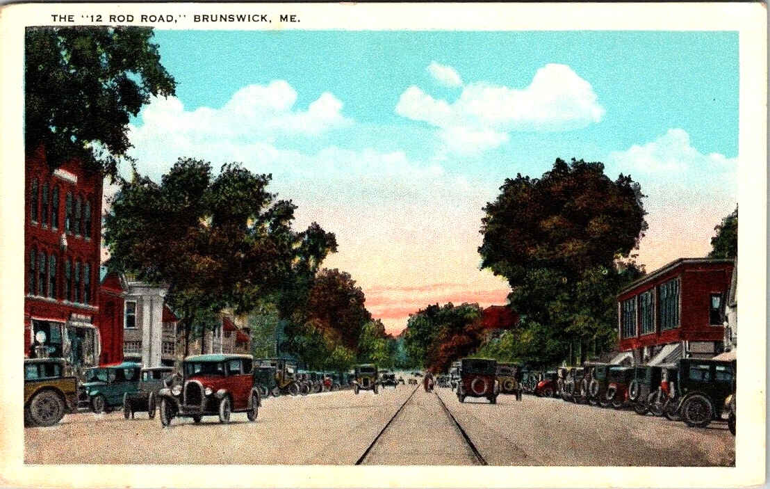 Brunswick, Maine, The 12 Rod Road. Early Cars. Postcard. B7.