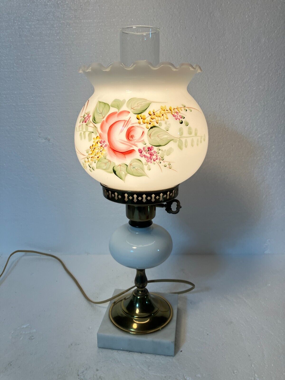 Antique Vtg GWTW Milk Glass Small Table Vanity Lamp Hand Painted Roses Flowers
