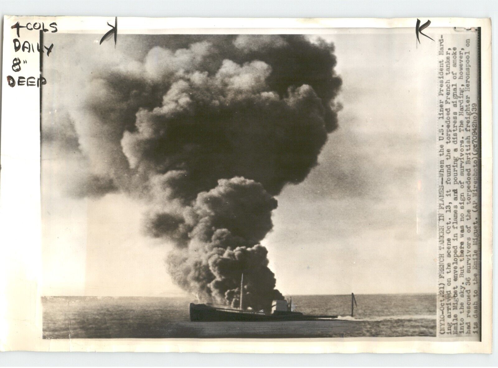 FRENCH OIL TANKER Emilie Miguet Torpedoed & Ablaze VINTAGE 1939 Press Photo
