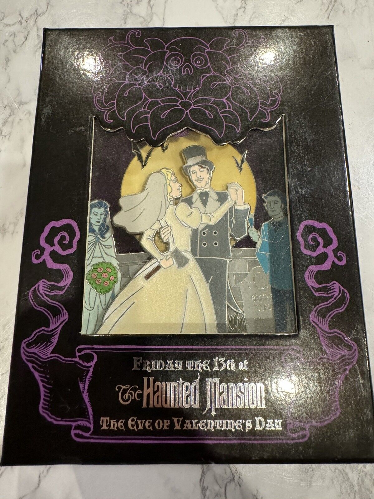 Disney Haunted Mansion Pin Friday the 13th Eve Of Valentines Day Jumbo Bride LE