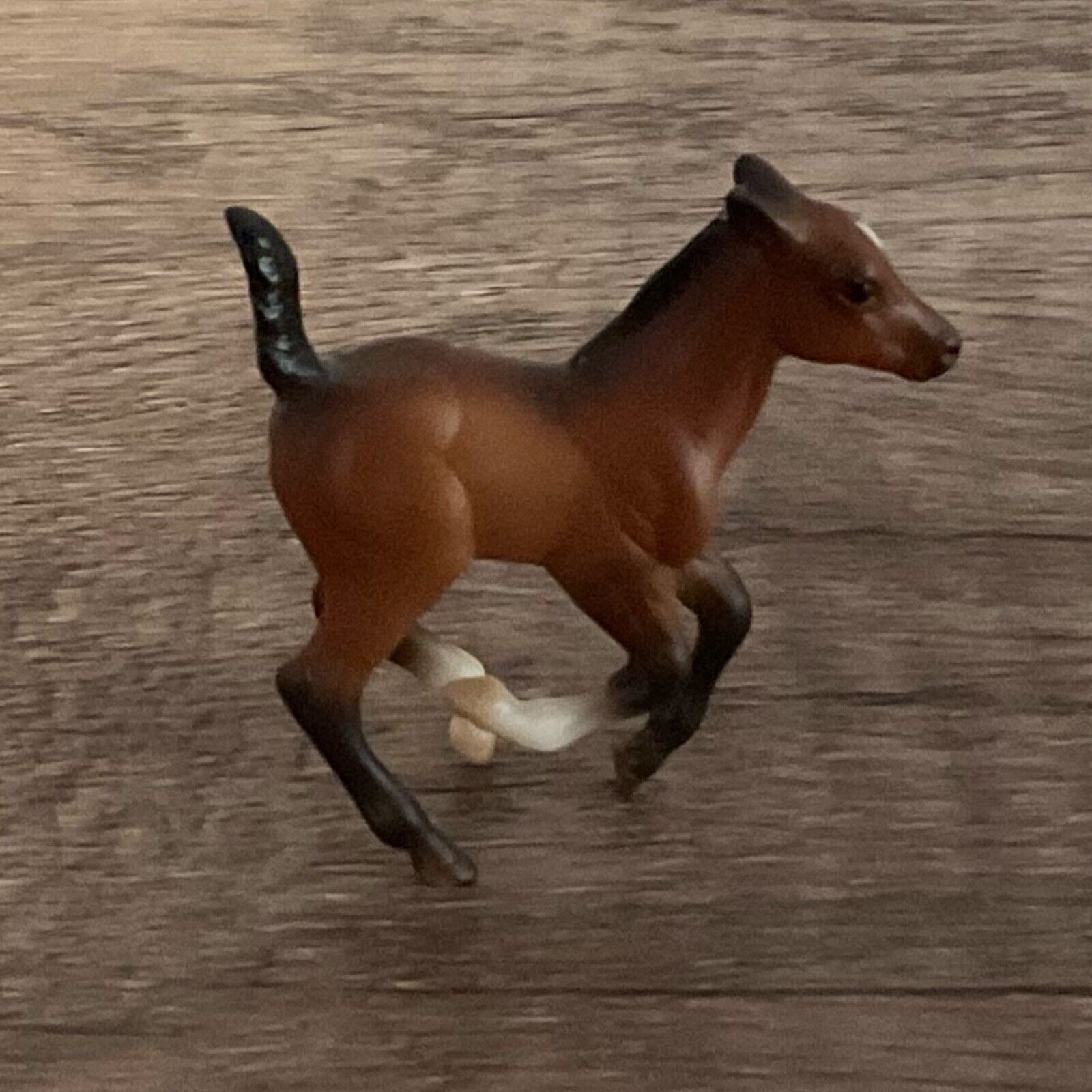 BREYER STABLEMATE SM 2015  BAY  CANTERING FOAL G2 #5886