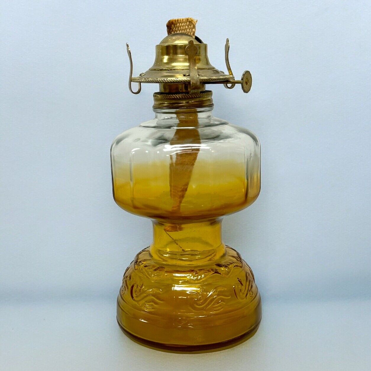 Vtg Pressed Amber Depression Glass Large Victorian Kerosene Oil Lamp No Chimney