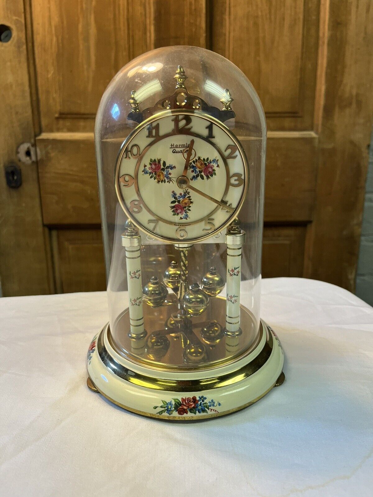 Hermie Quartz Anniversary Clock