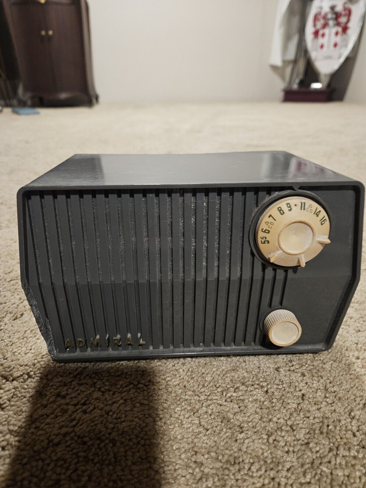 Vintage Admiral Radio -Model \