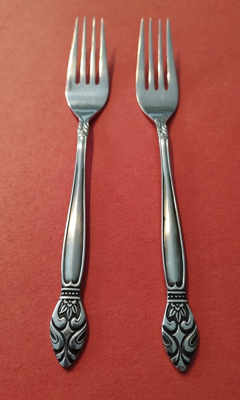 2 TIARA Fine Stainless Dinner Forks Japan JH  UNFTIA