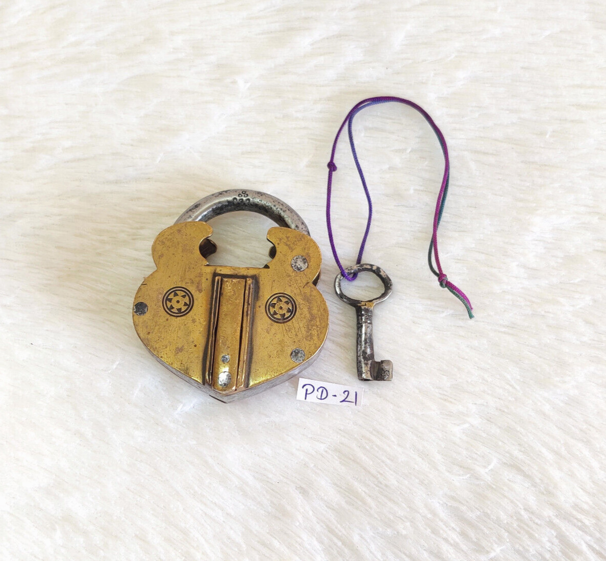 19c Vintage Handmade Unique Shape Hidden Key Hole Brass Tricky Padlock PD21