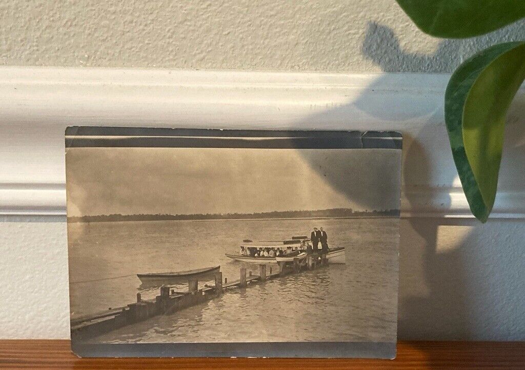 c1910s Huge Group People Men Women Pontoon Boat Canoe Dock Water Snapshot Photo
