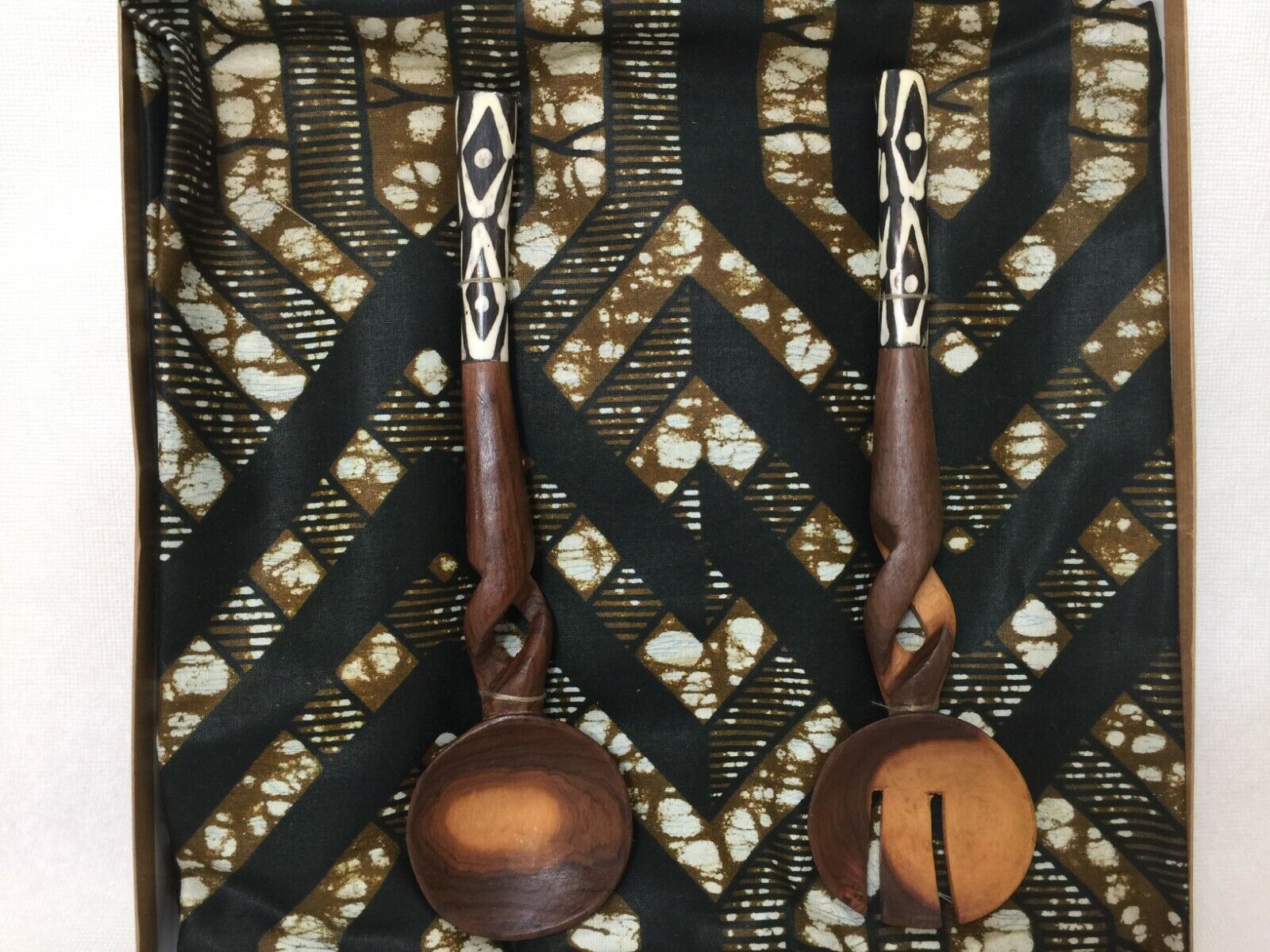 New African Carved Wooden Salad Tongs Fork Spoon Set, 9\