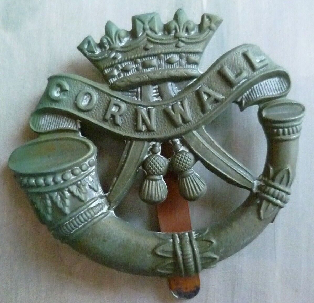 Duke of Cornwall\'s Light Infantry Regiment Cap Badge WM ANTIQUE Org