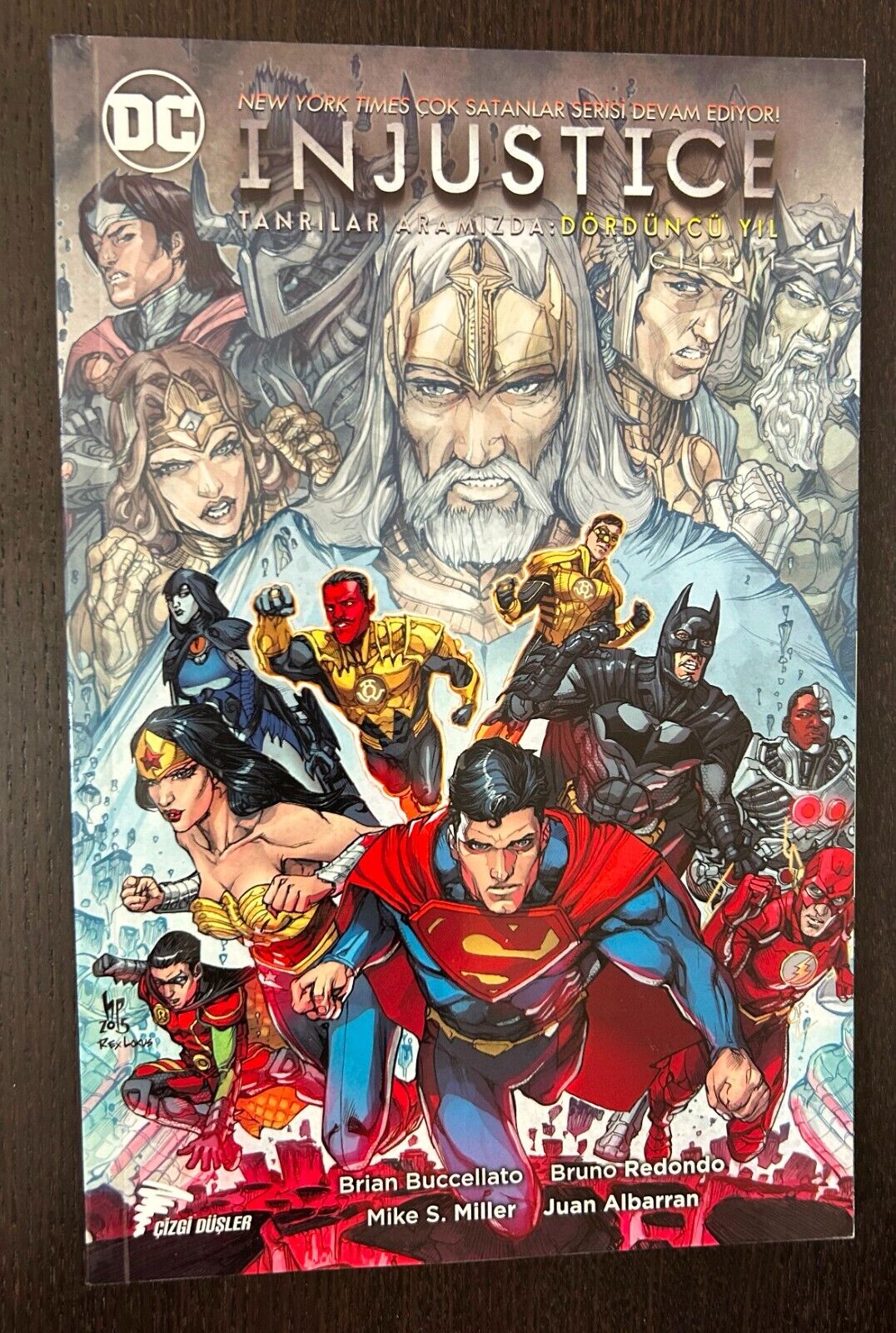 INJUSTICE Year Four Volume 1 TPB (DC Comics 2016) -- TURKISH VARIANT Edition