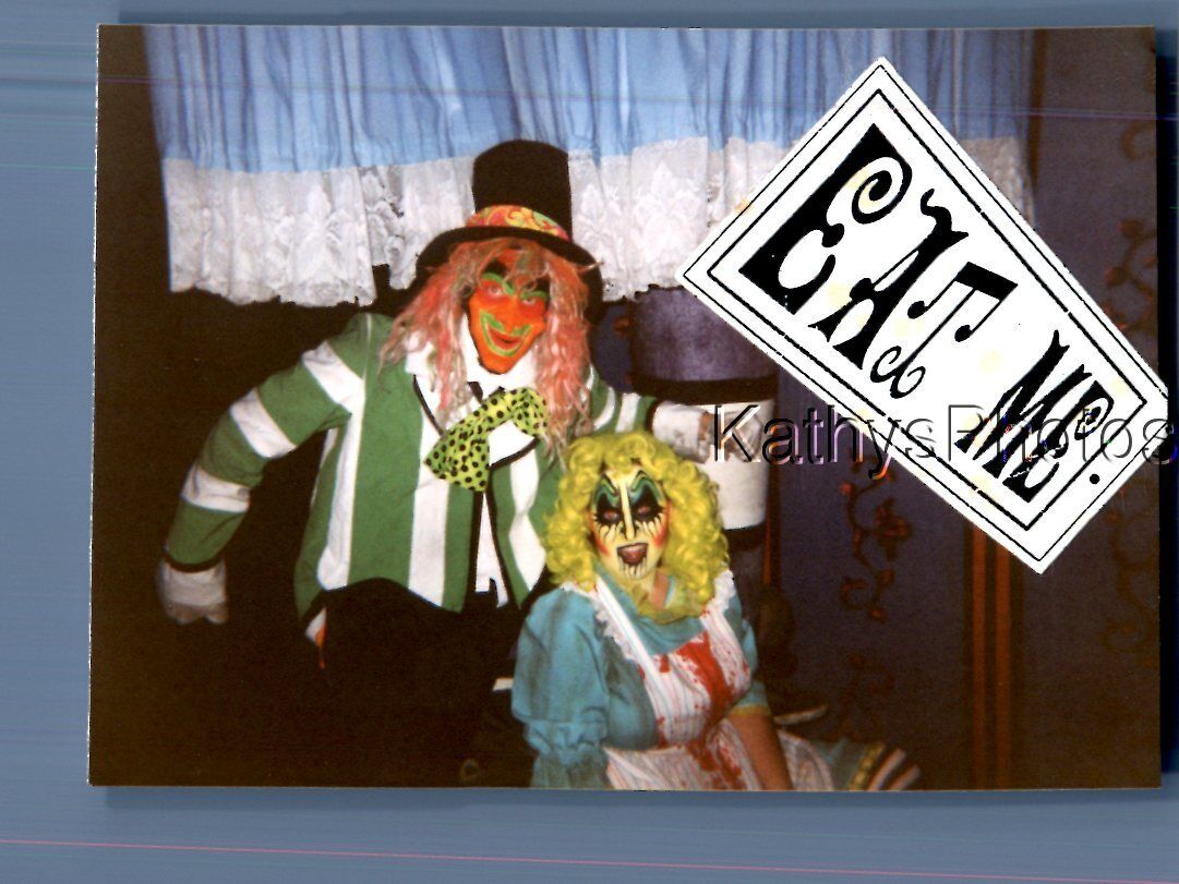 FOUND COLOR PHOTO J_2854 PEOPLE POSED IN SCARY HALLOWEEN COSTUMES AND MAKEUP