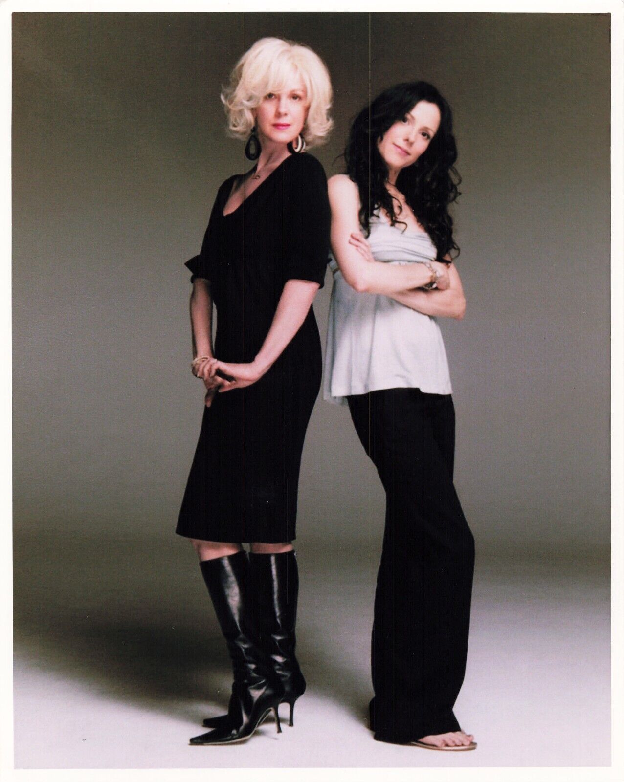 Weeds TV Press Photo 8x10 Mary-Louise Parker Elizabeth Perkins Pin Up *P61b