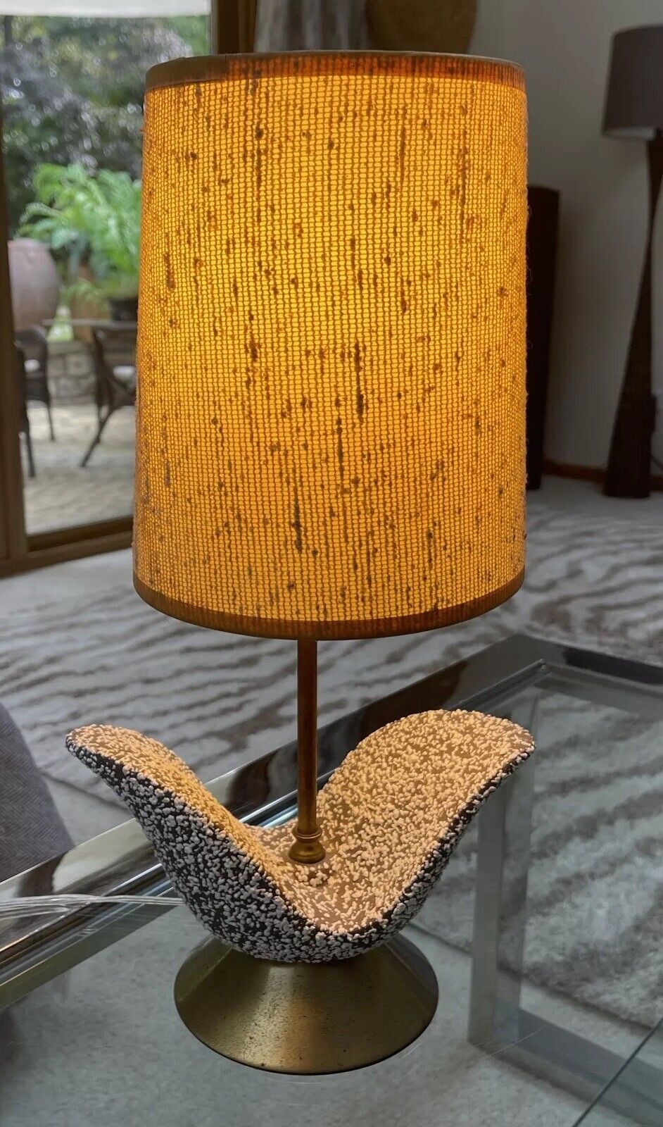 VTG Mid-Century Modern Popcorn Ceramic Glaze Brown White Lace Unique Table Lamp