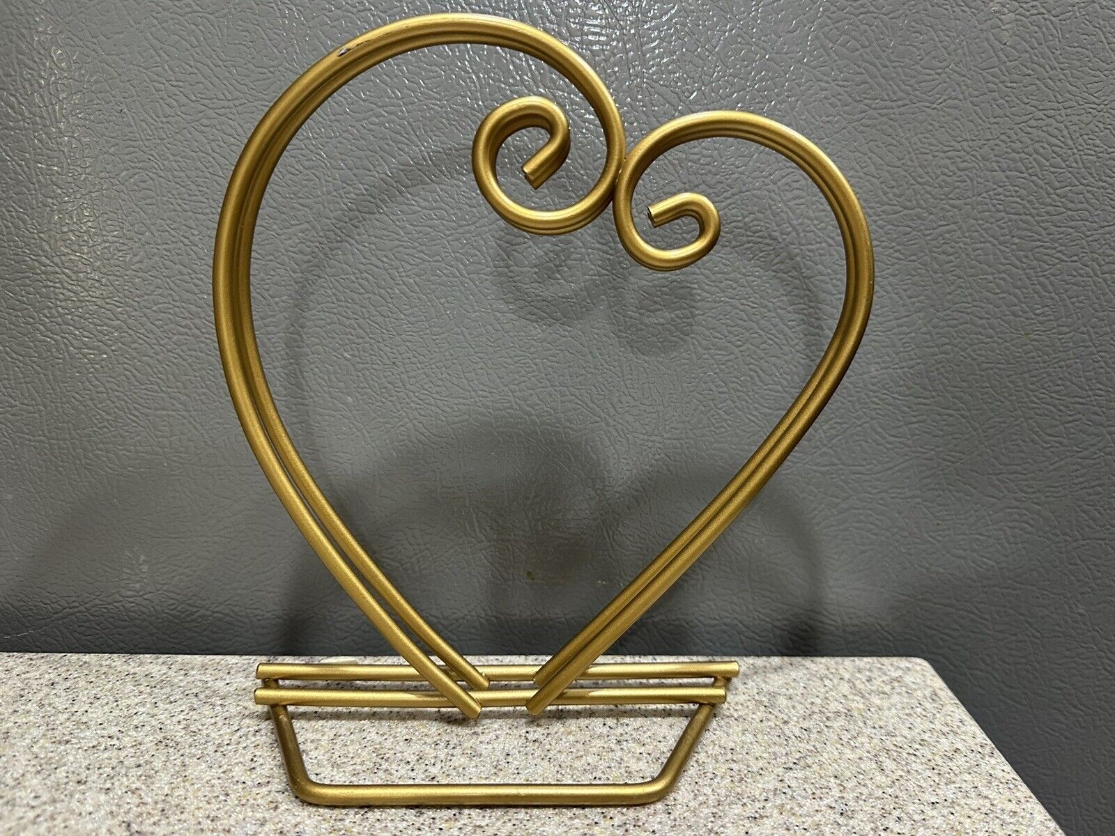 Large 7.75” Heart Shape Decorative Standing Paper Clip in EUC