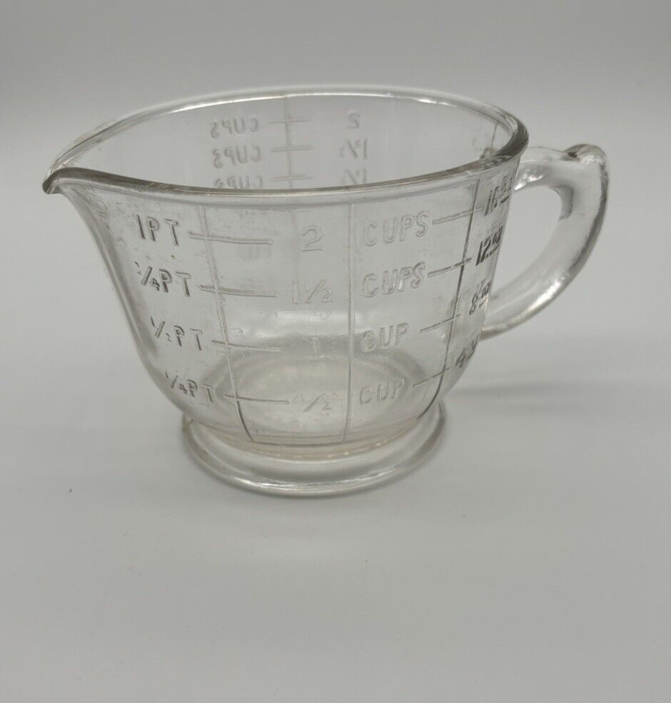 VINTAGE 1940's CLEAR GLASS ◇ 2 CUPS 1 PINT 16 OUNCES MEASURING CUP WITH HANDLE
