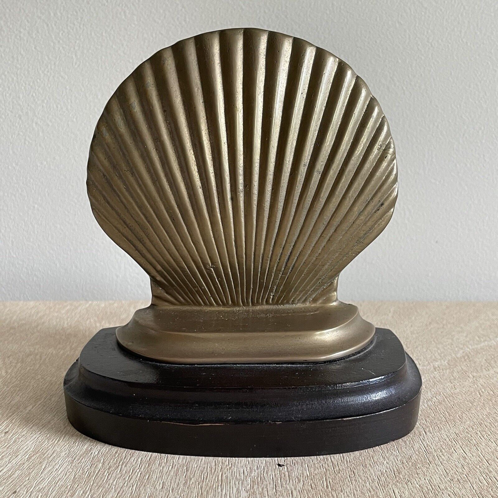 Vintage Mid Century Brass Scalloped Sea Shell Small Table Desk Lamp Light *READ