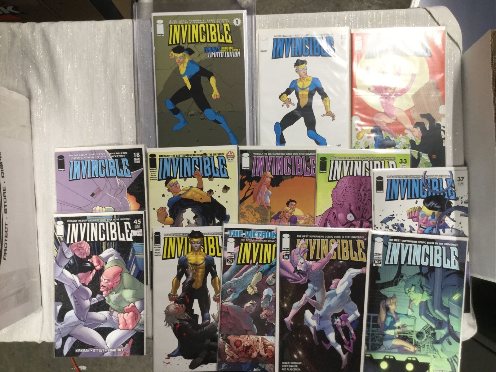 Invincible Comic Book Lot Image Invincible #1 And Many More Must See