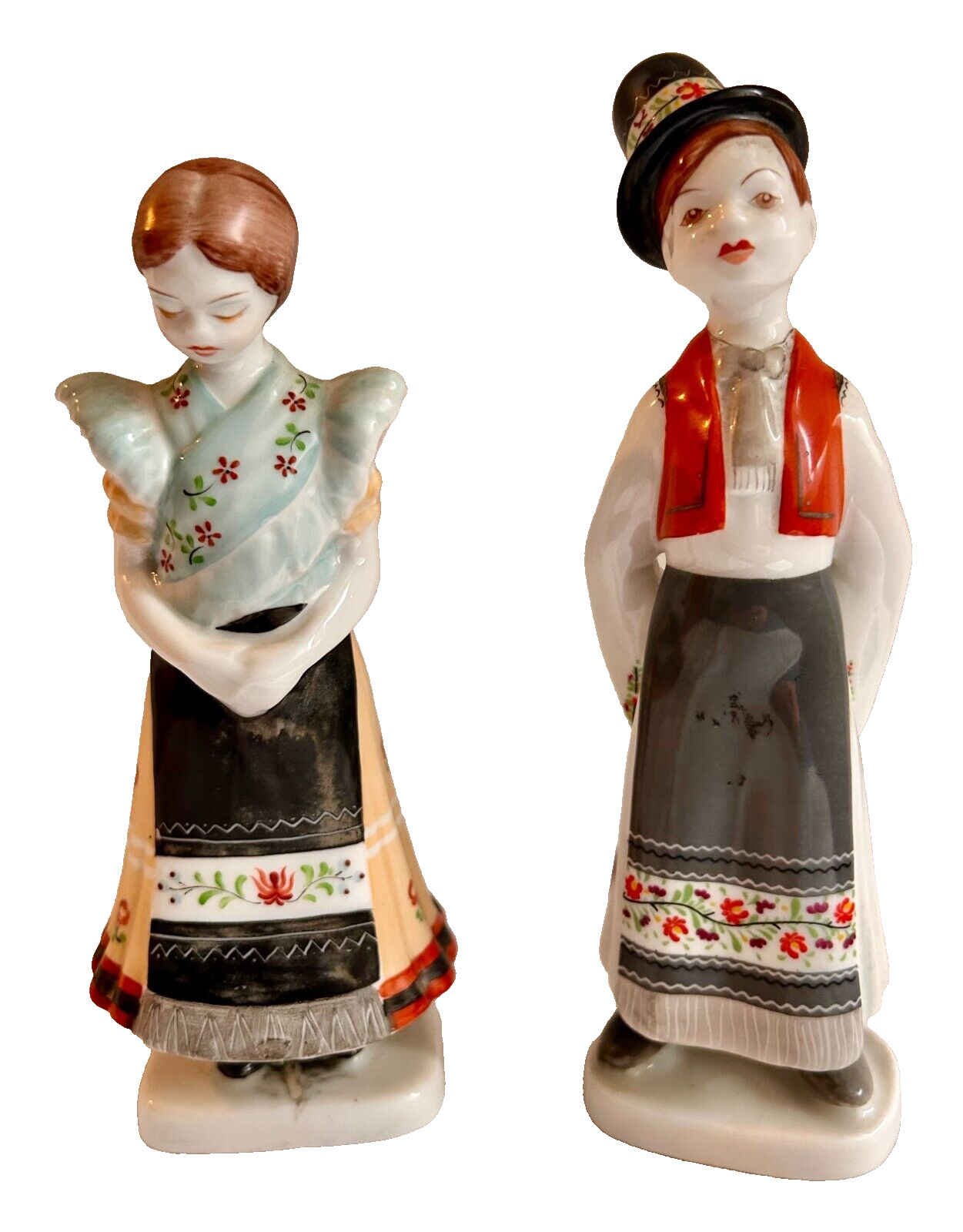 Vintage Hallohaza Hungarian Porcelain Pair, Folk Art  1970s Figurines 6.5\
