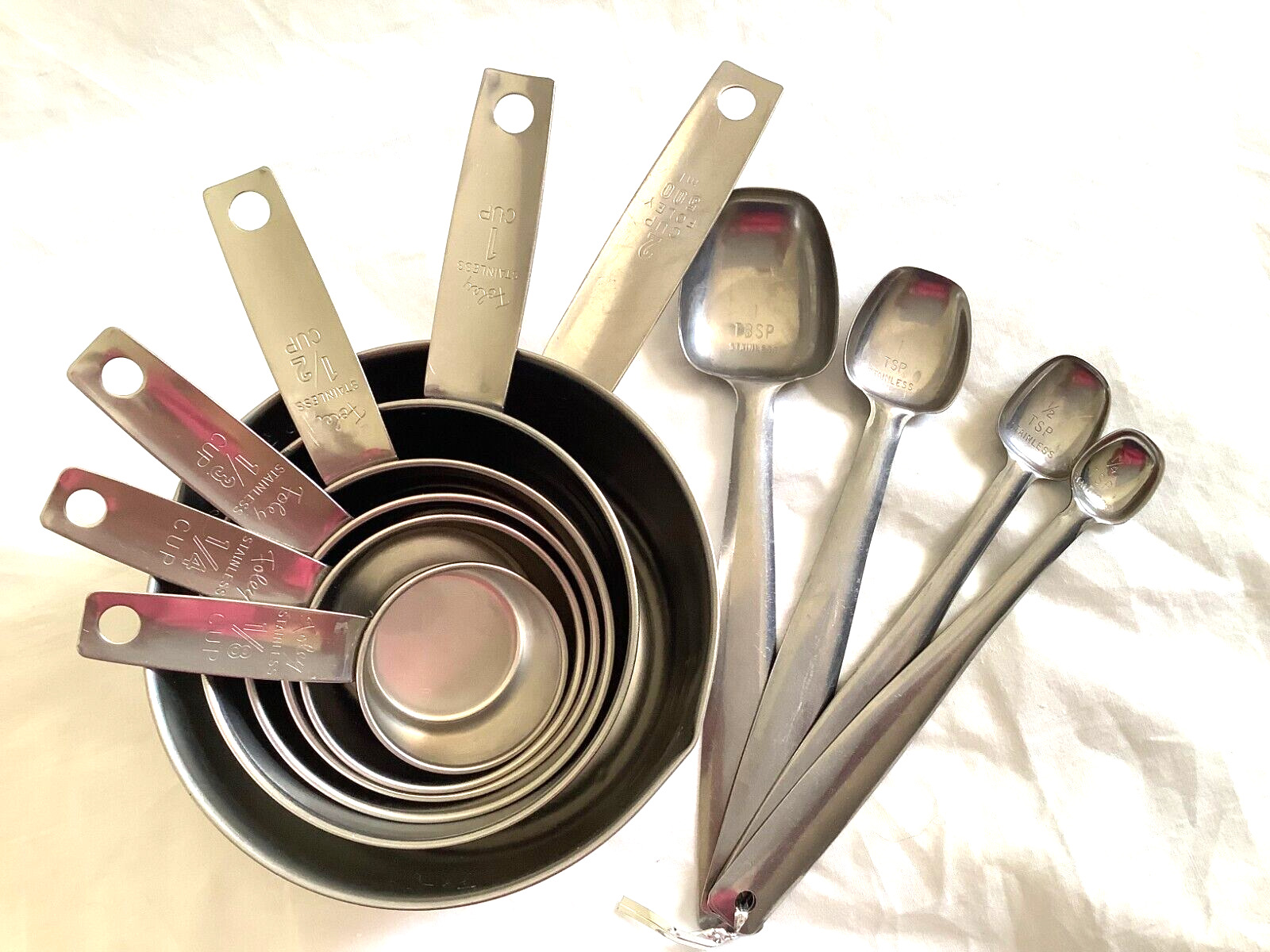 10 Pc  Vtg Set~6 Foley Stainless Measuring Cups 1/8-2 Cup & 4 Long handle spoons