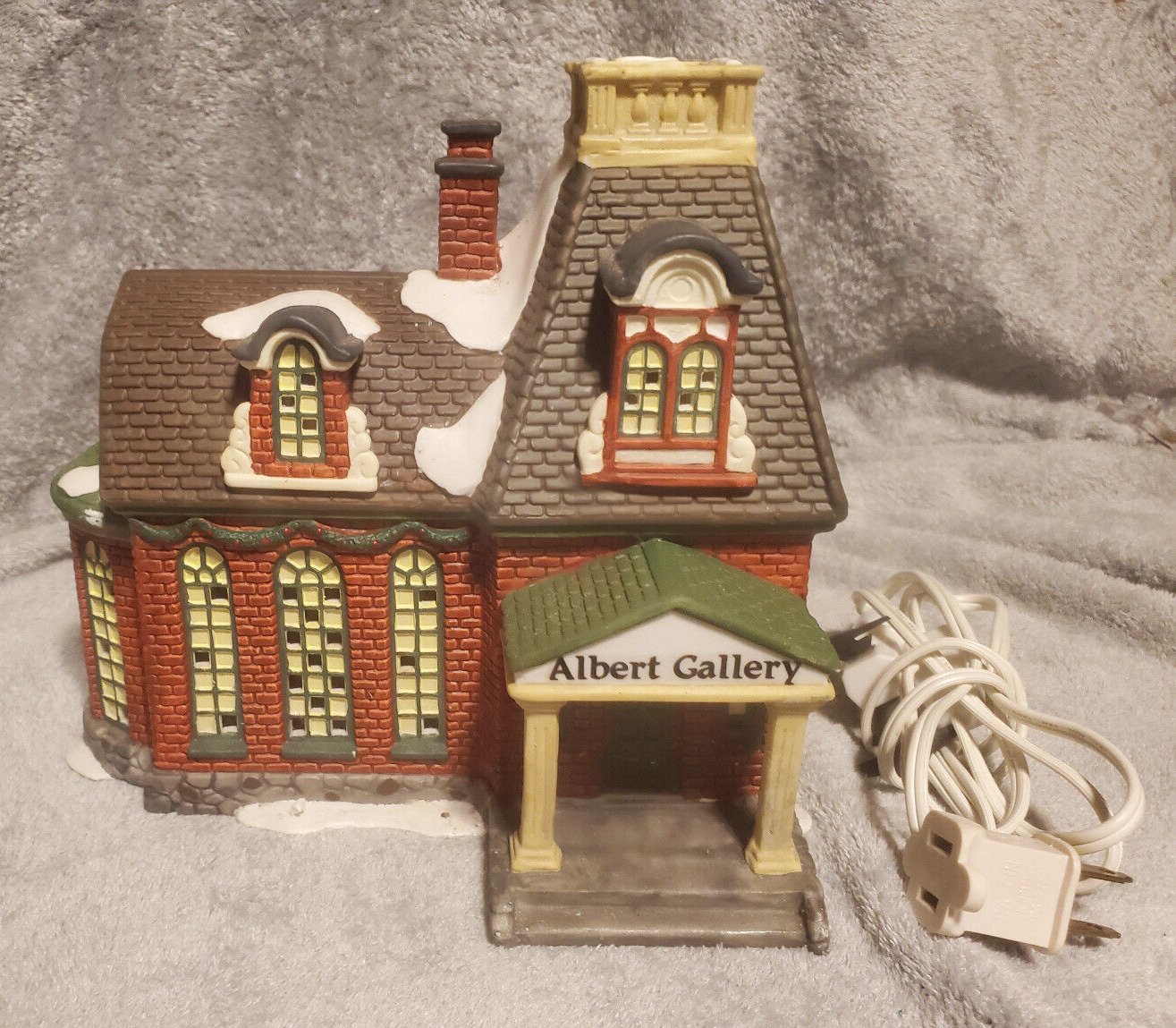 Holiday Time Village Collectables -Albert Gallery Village House
