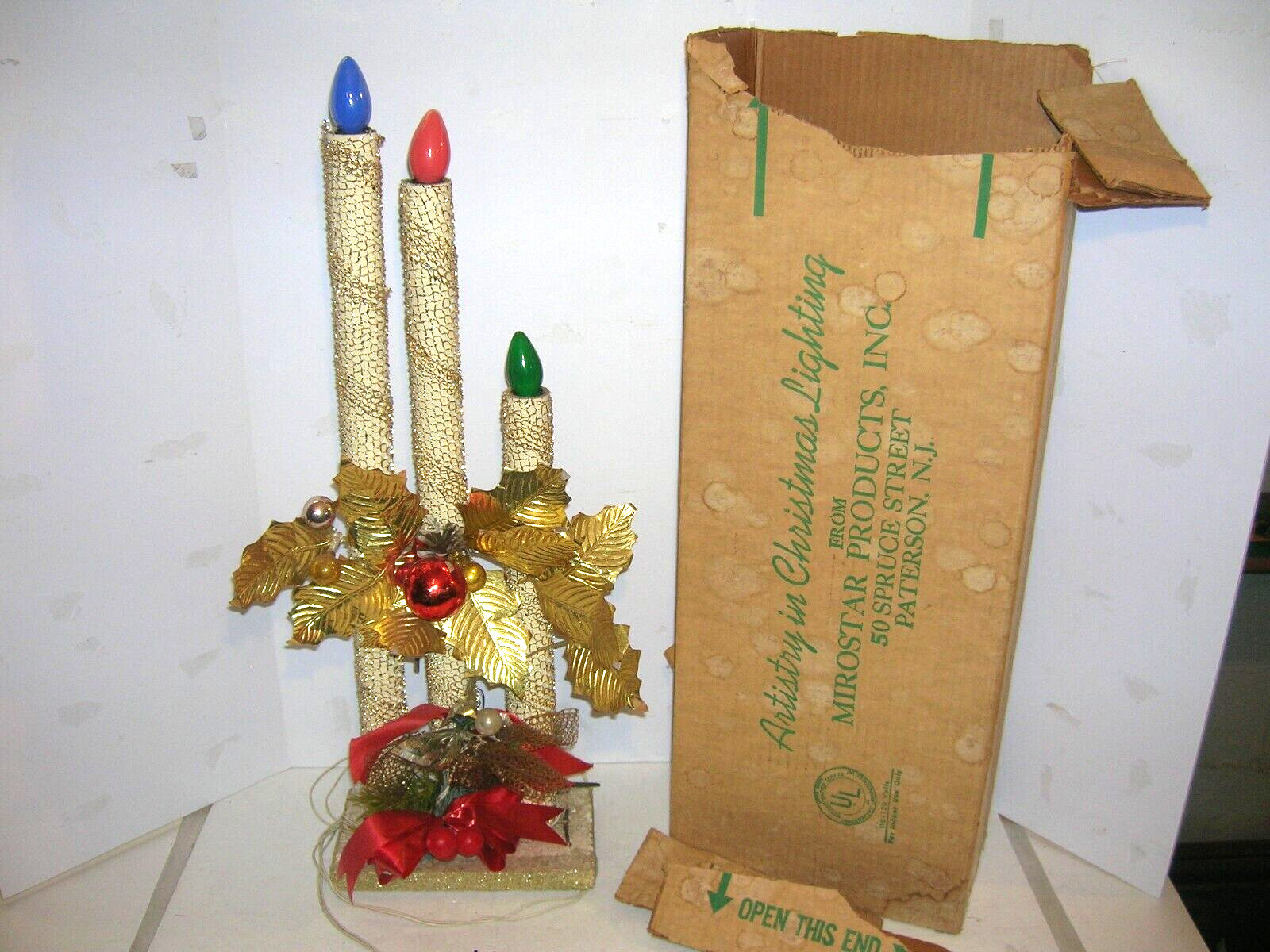 Vintage 1950s Christmas Mirostar Three Candle Gold Mesh Foil Leaf Light & Box 