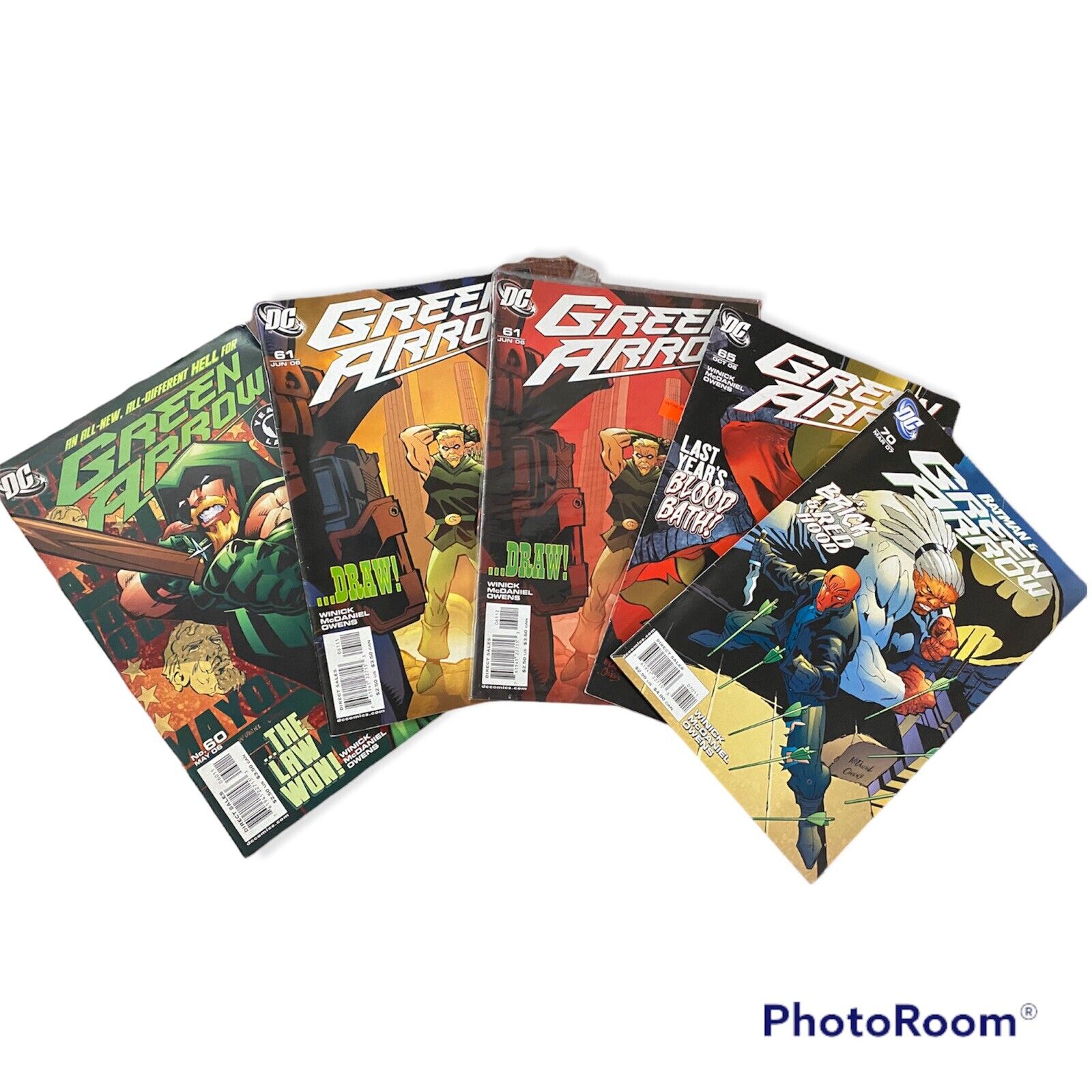 Lot Of 5 Green Arrow DC Comic Books #60 61 (two variants) 65 70 Batman