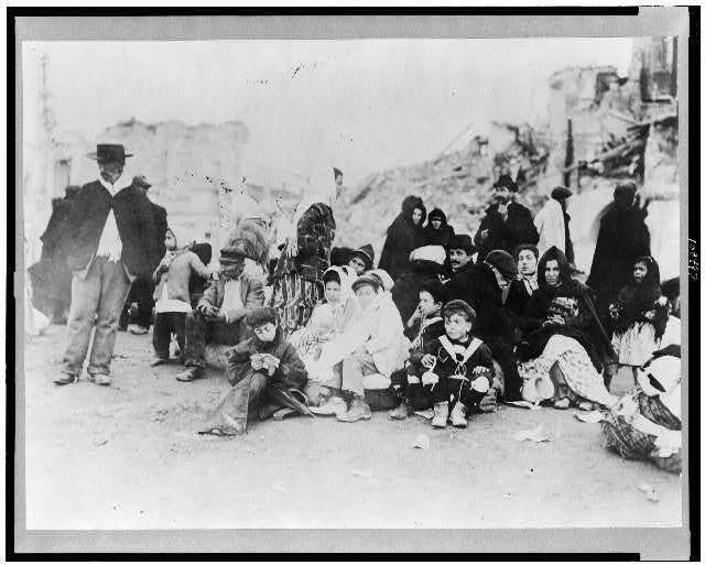 Photo:Survivors, earthquake, Messina, Sicily, Italy 1909