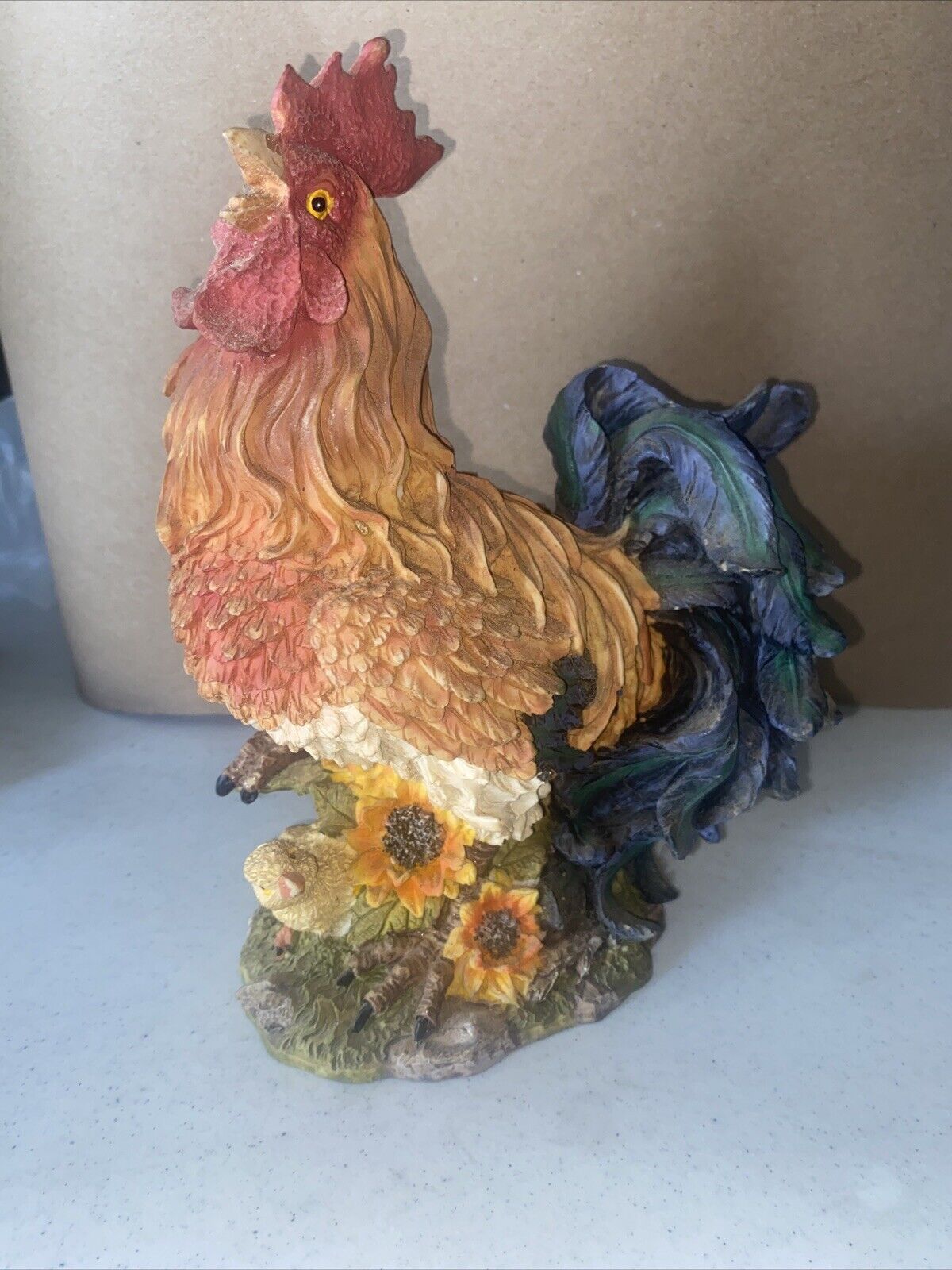 Country Charm FarmHouse Style Decor Rooster And Baby Chick Figure 8.7”Hx7”Lx4”W