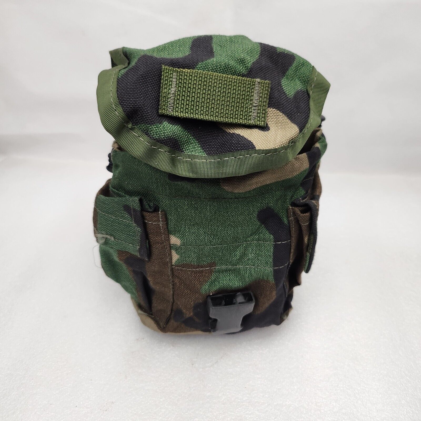 Woodland MOLLE II 1 Quart Canteen Cover / GP / Utility Pouch With Canteen