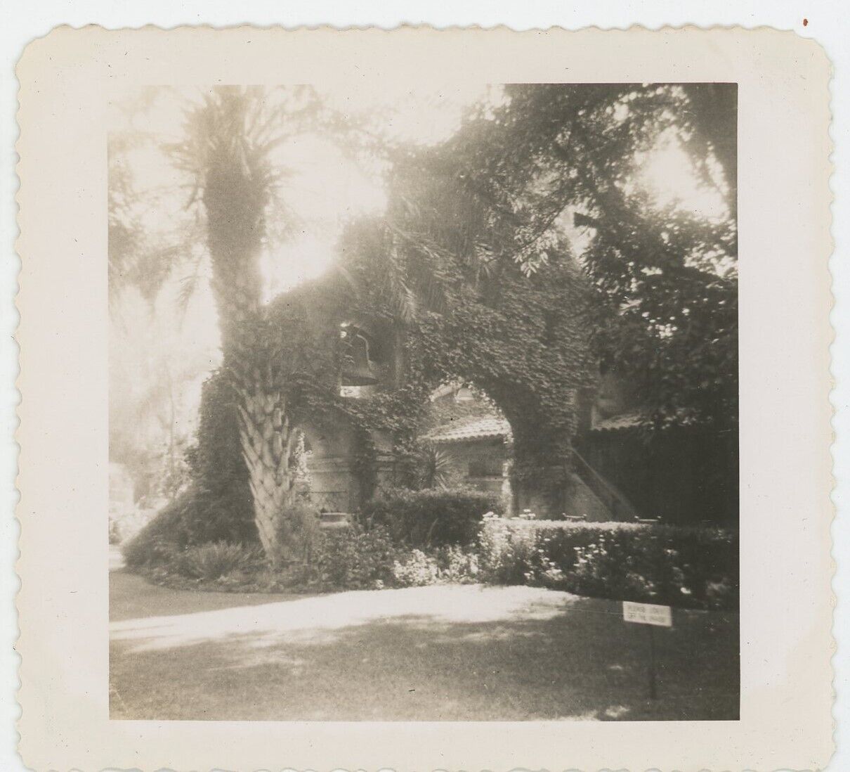 Vintage Photo Historic Mission Inn Hotel & Spa Kelly Roberts Riverside CA 1947