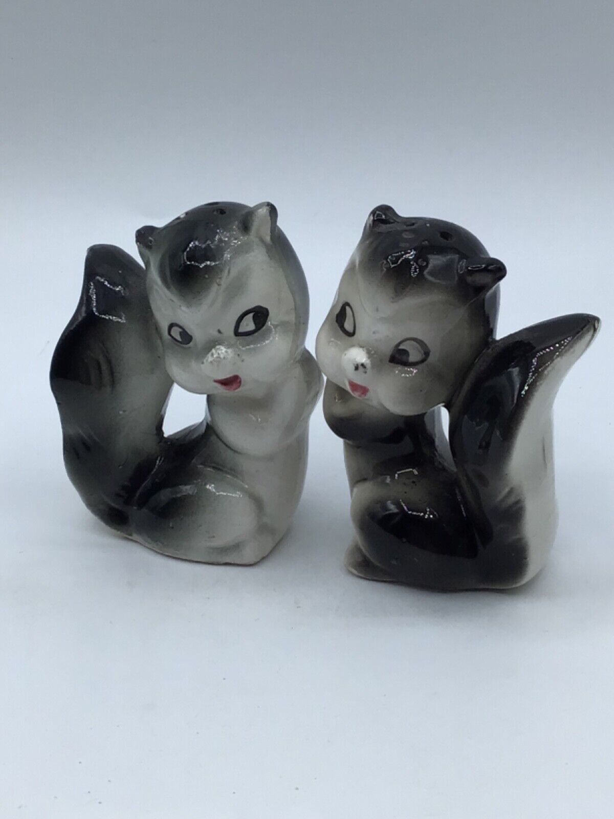 Vintage 1960\'s Gray Squirrel Salt & Pepper Shaker Set Anthropomorphic Shakers 3\